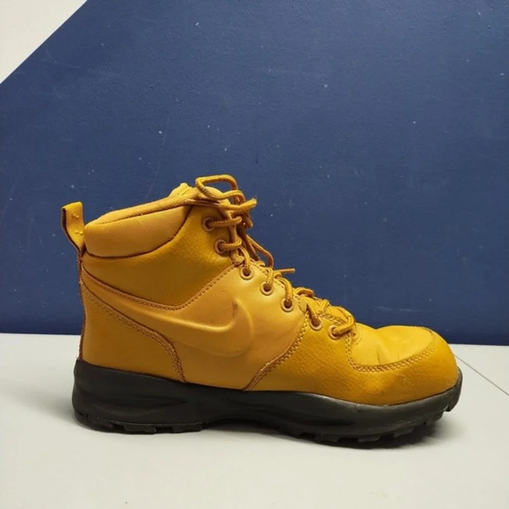 Nike Manoa Leather Wheat (GS) High Top Boots Youth 6 Brown Black BQ5372-700‎ EUC